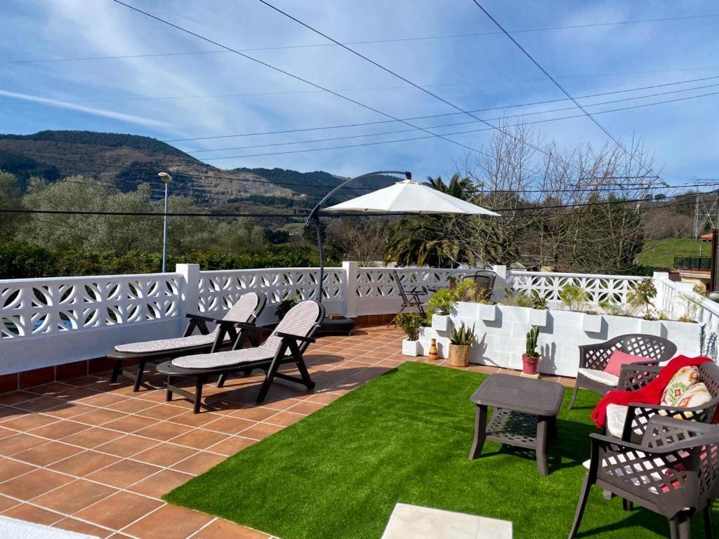 Bilbo Near Atico Rural Con Terraza Apartman Basauri Kültér fotó