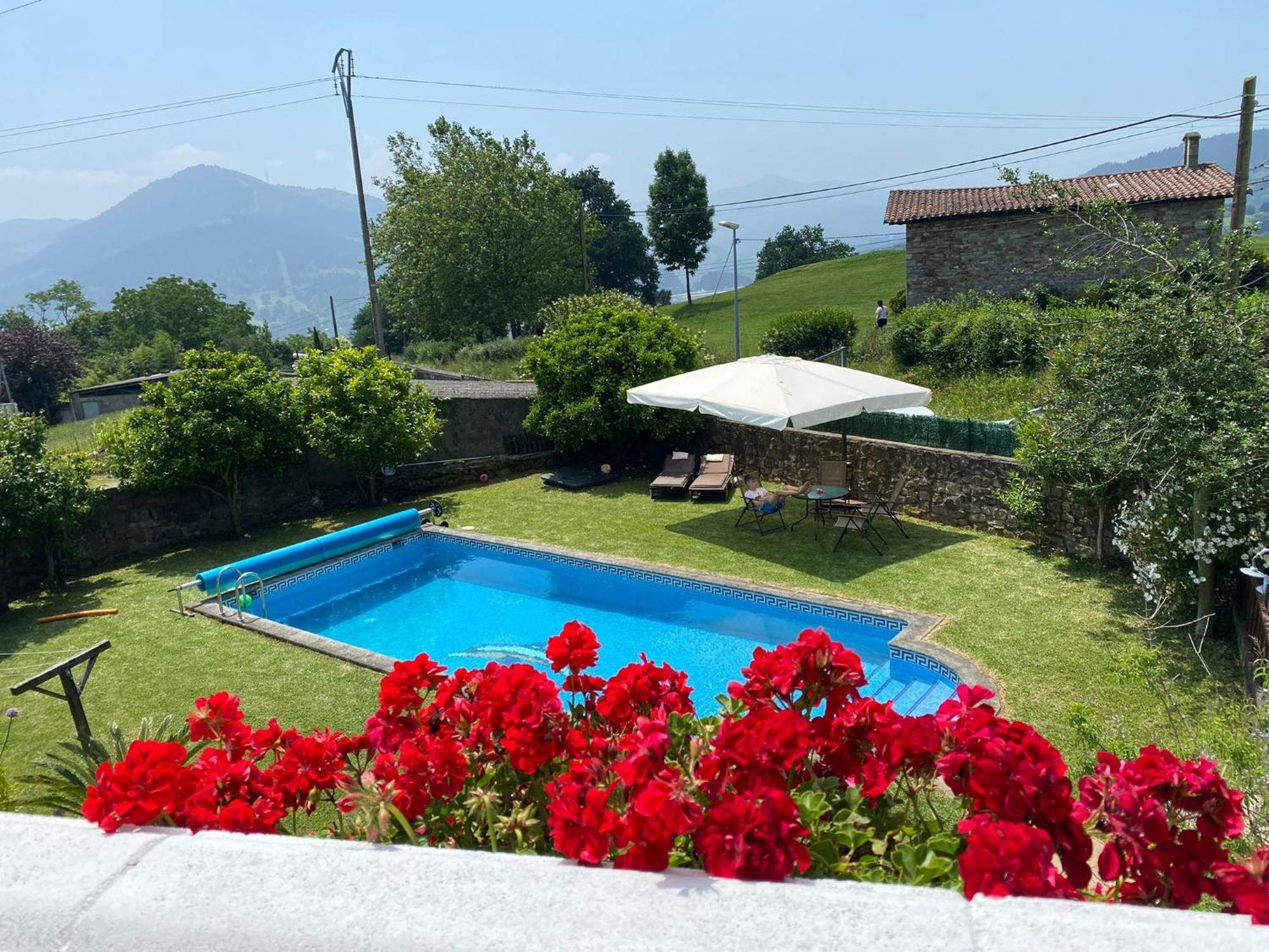 Bilbo Near Atico Rural Con Terraza Apartman Basauri Kültér fotó